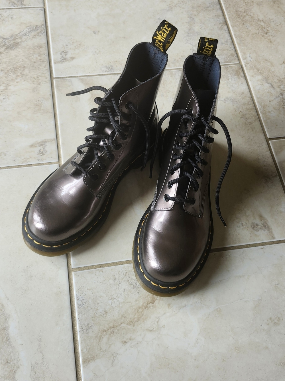 Dr. Martens Ladies Boot - Pascal